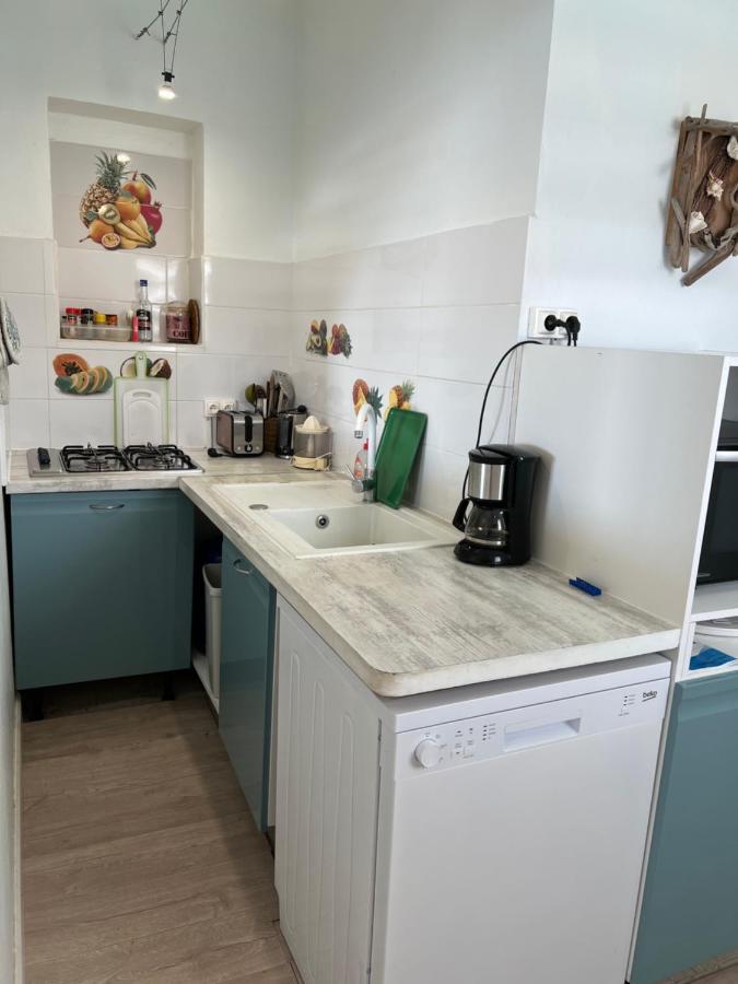 Ti Cabanon. Appartement Vue Mer A Deshaies. Экстерьер фото